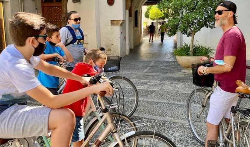 Fotografía de Tour Privado en Bicicleta por Sevilla